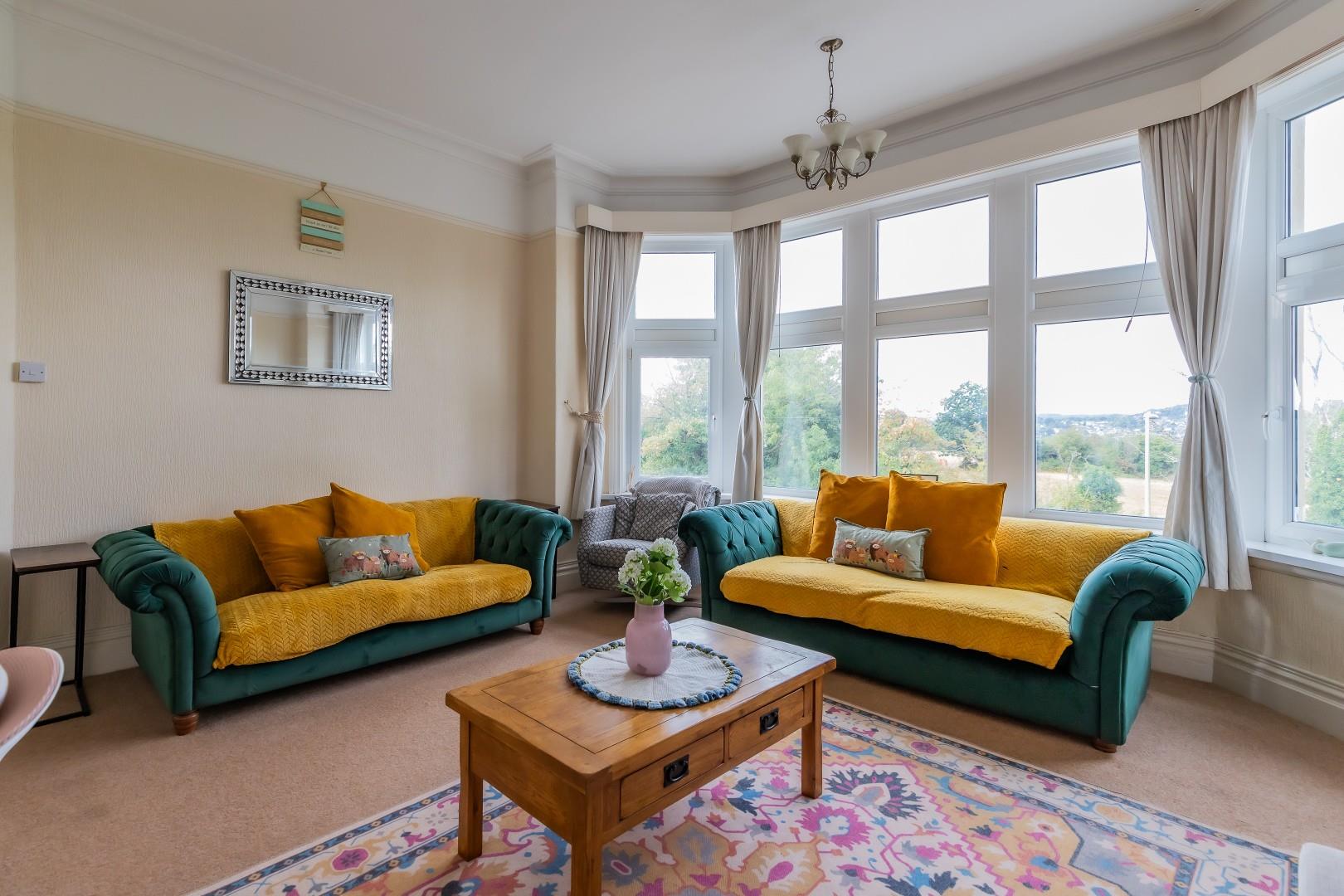 Erw'r Delyn Close, Penarth — photograph 2